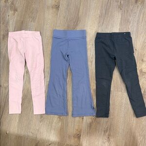 Set of Three Leggings - size 6